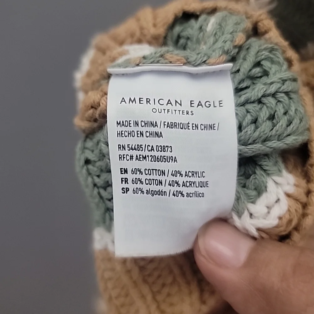 American Eagle Sweater Womens Medium Cropped Oversized Boxy Knit